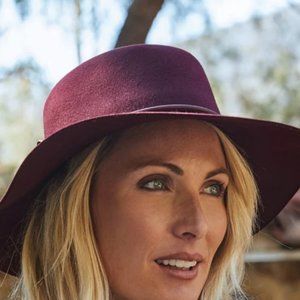 scala burgundy wool hat